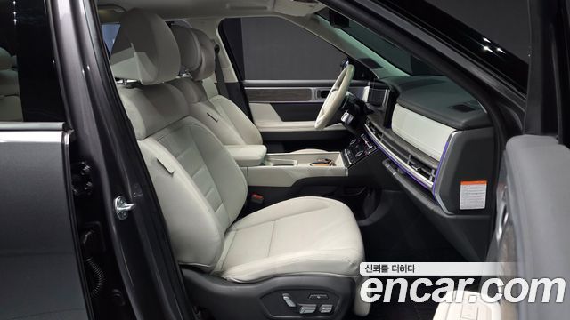 Hyundai Santafe 2025 — photo 18