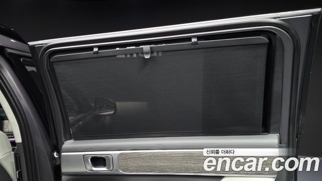 Hyundai Santafe 2025 — photo 31