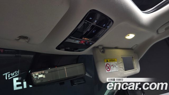 Hyundai Santafe 2025 — photo 32