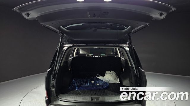 Hyundai Santafe 2025 — photo 34