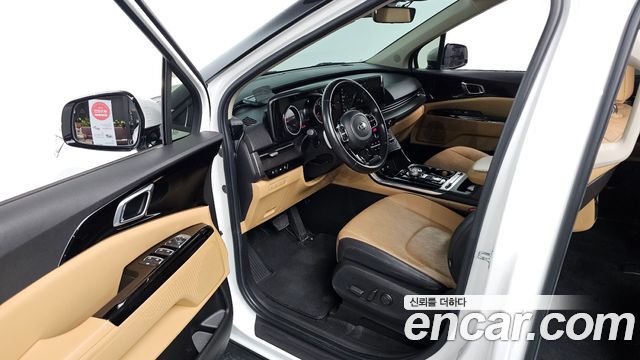 Kia Canival 2021 — photo 13