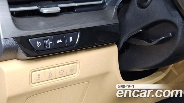 Kia Canival 2021 — photo 19