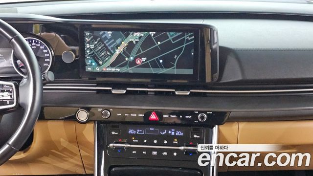 Kia Canival 2021 — photo 20