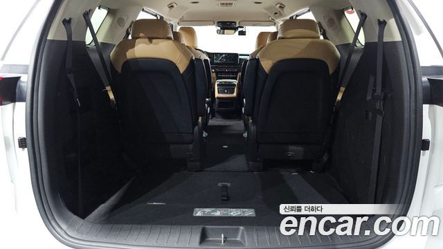Kia Canival 2021 — photo 33