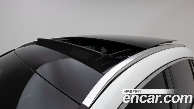 Mercedes-Benz GLA-Class 2026 — photo 12