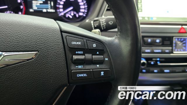 Genesis G80 2018 — photo 22