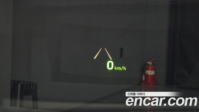 Genesis G80 2018 — photo 25