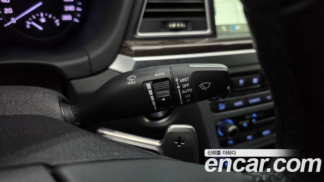 Genesis G80 2018 — photo 27