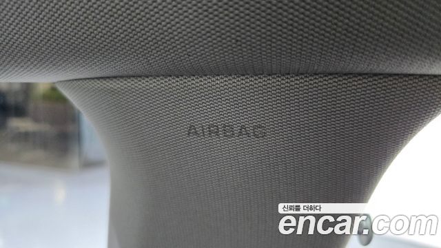 Genesis G80 2018 — photo 29