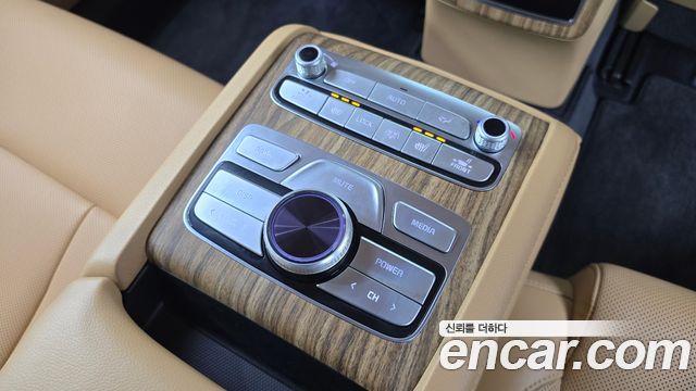 Kia K9 2024 — photo 18