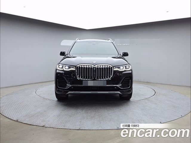 BMW X7 2021 — photo 3