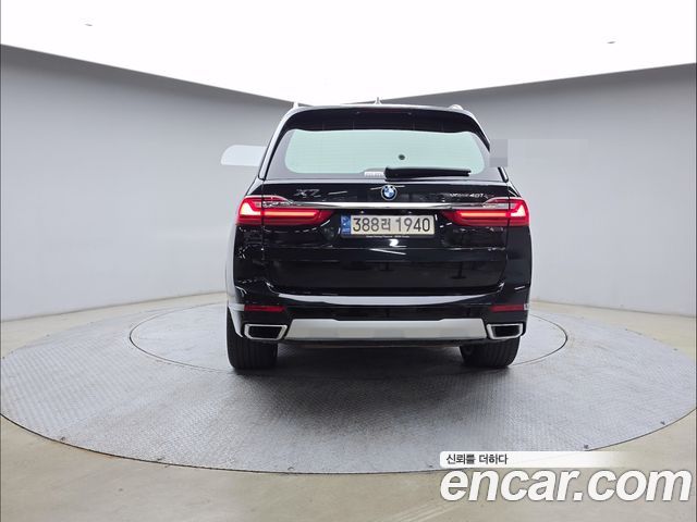 BMW X7 2021 — photo 4