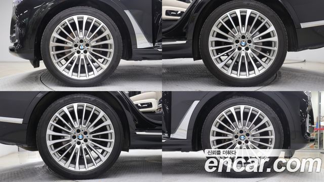 BMW X7 2021 — photo 5