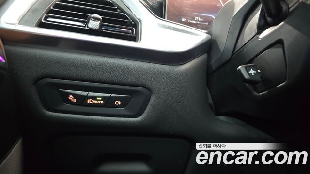 BMW X6 2025 — photo 28