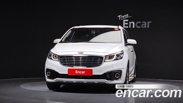 Kia Canival 2017 — photo 3