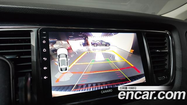Kia Canival 2017 — photo 13