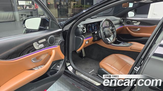 Mercedes-Benz E-Class 2021 — photo 10