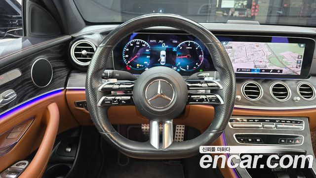 Mercedes-Benz E-Class 2021 — photo 13