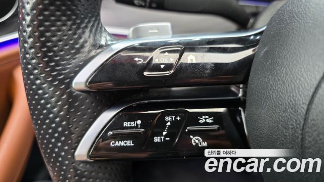 Mercedes-Benz E-Class 2021 — photo 17