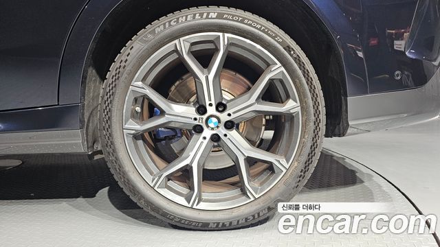 BMW X6 2021 — photo 7