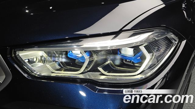 BMW X6 2021 — photo 8
