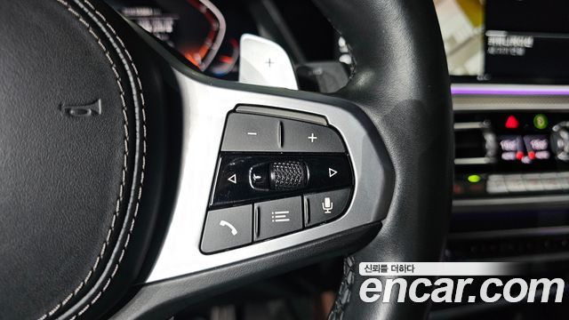 BMW X6 2021 — photo 28
