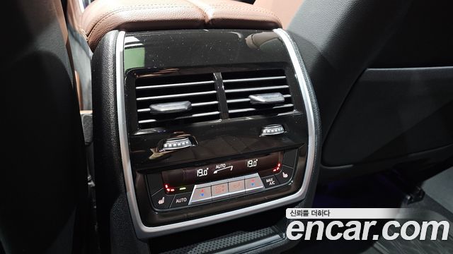 BMW X6 2021 — photo 34