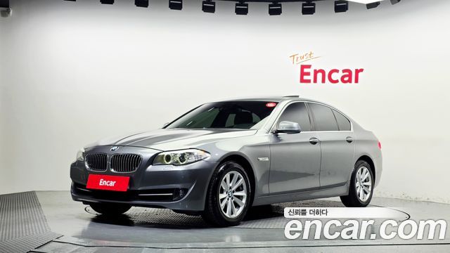 BMW 5-Series 2012 — photo 1