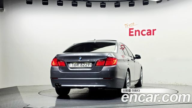 BMW 5-Series 2012 — photo 4