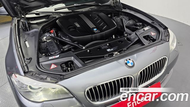 BMW 5-Series 2012 — photo 6