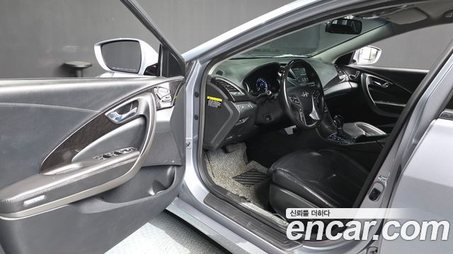 Hyundai Grandeur 2017 — photo 13