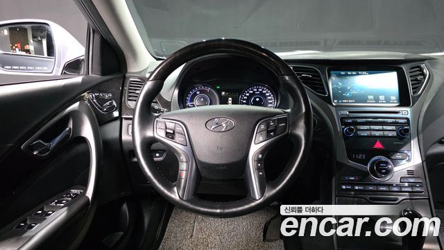 Hyundai Grandeur 2017 — photo 19