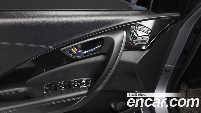 Hyundai Grandeur 2017 — photo 29