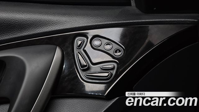 Hyundai Grandeur 2017 — photo 30