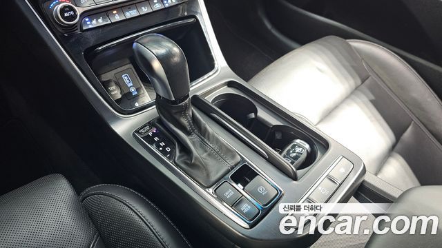 Hyundai Grandeur 2018 — photo 9
