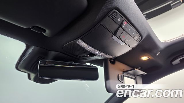 Mercedes-Benz CLS-Class 2020 — photo 26