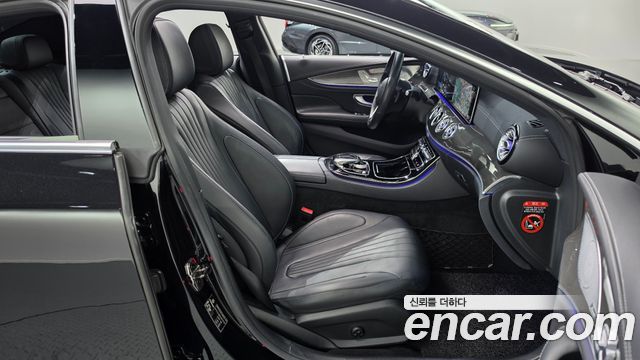 Mercedes-Benz CLS-Class 2020 — photo 16