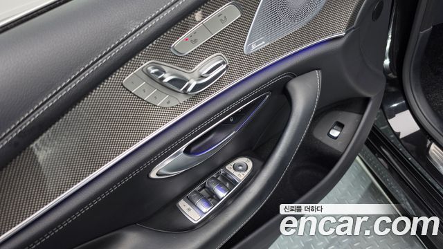Mercedes-Benz CLS-Class 2020 — photo 28