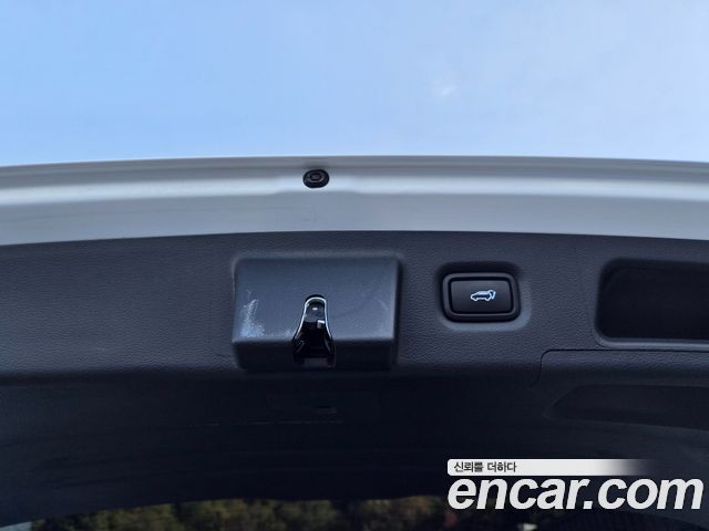 Hyundai Santafe 2022 — photo 12