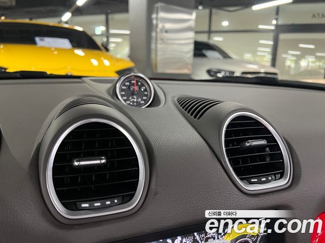 Porsche 718 2018 — photo 8