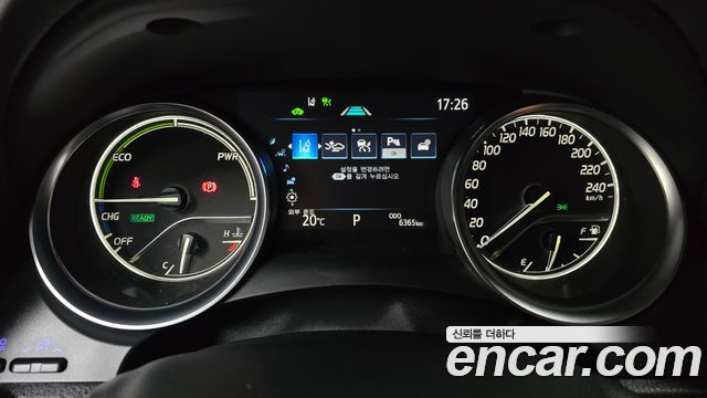 Toyota Camry 2023 — photo 11