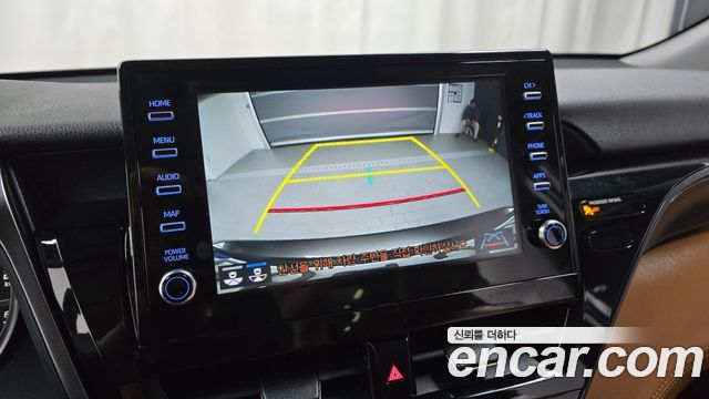 Toyota Camry 2023 — photo 20