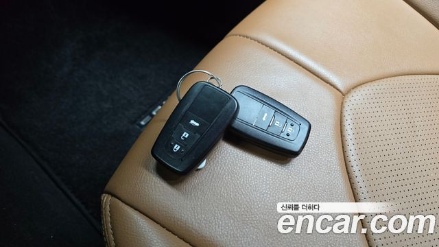 Toyota Camry 2023 — photo 22
