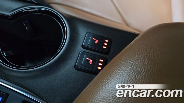 Toyota Camry 2023 — photo 23