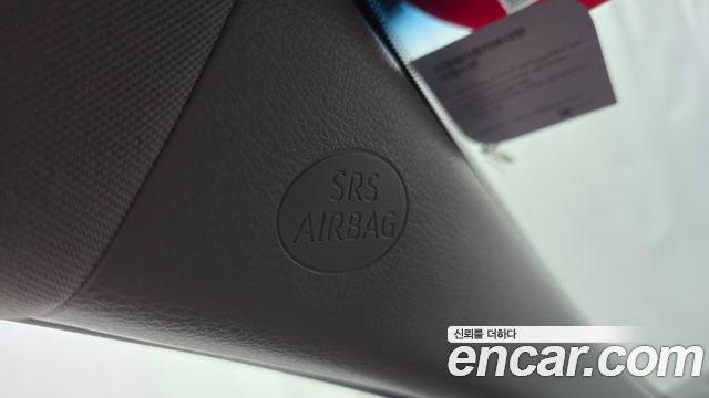 Toyota Camry 2023 — photo 30