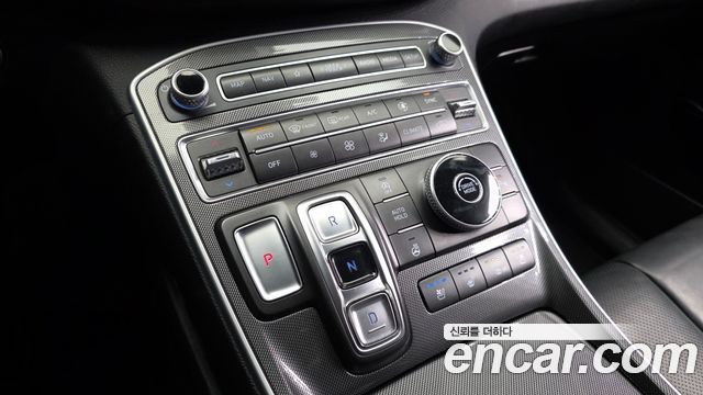 Hyundai Santafe 2021 — photo 12