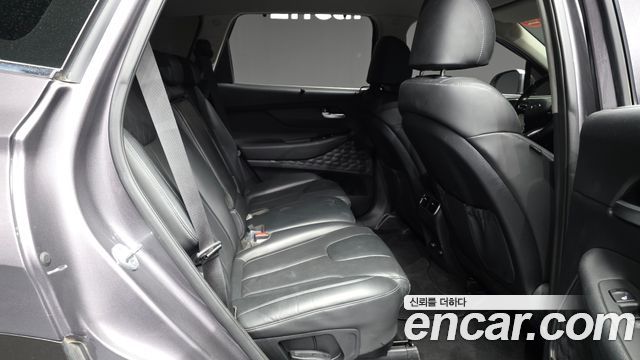 Hyundai Santafe 2021 — photo 18