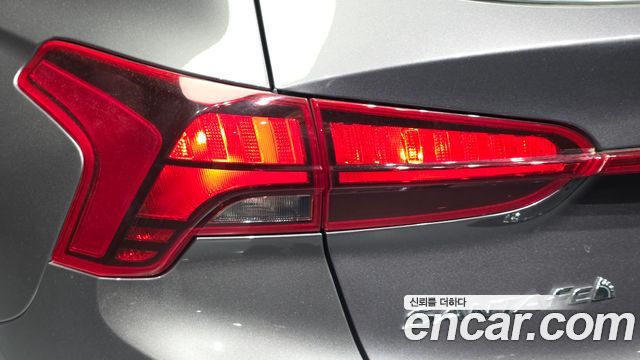 Hyundai Santafe 2021 — photo 9