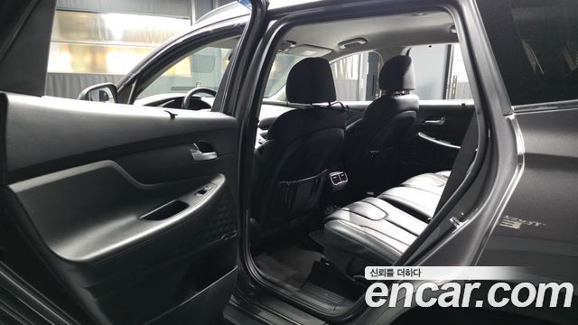 Hyundai Santafe 2021 — photo 16