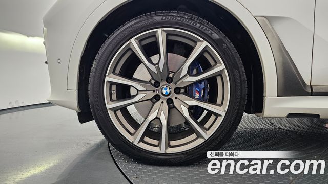 BMW X7 2021 — photo 5